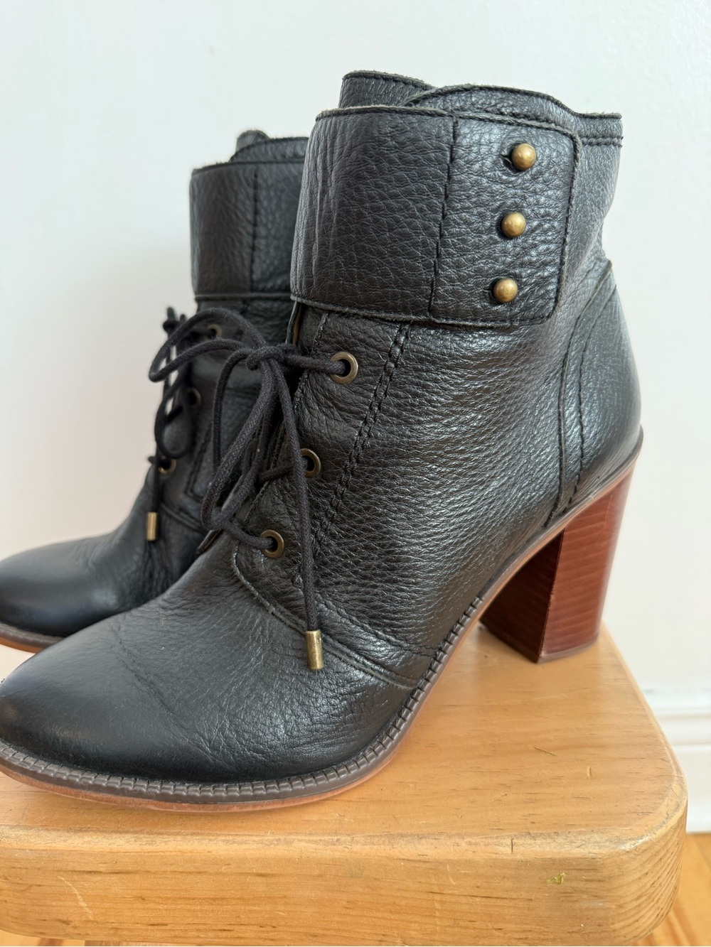 Franco Sarto Eden Black Leather Lace-Up Block Heel Booties Size 10